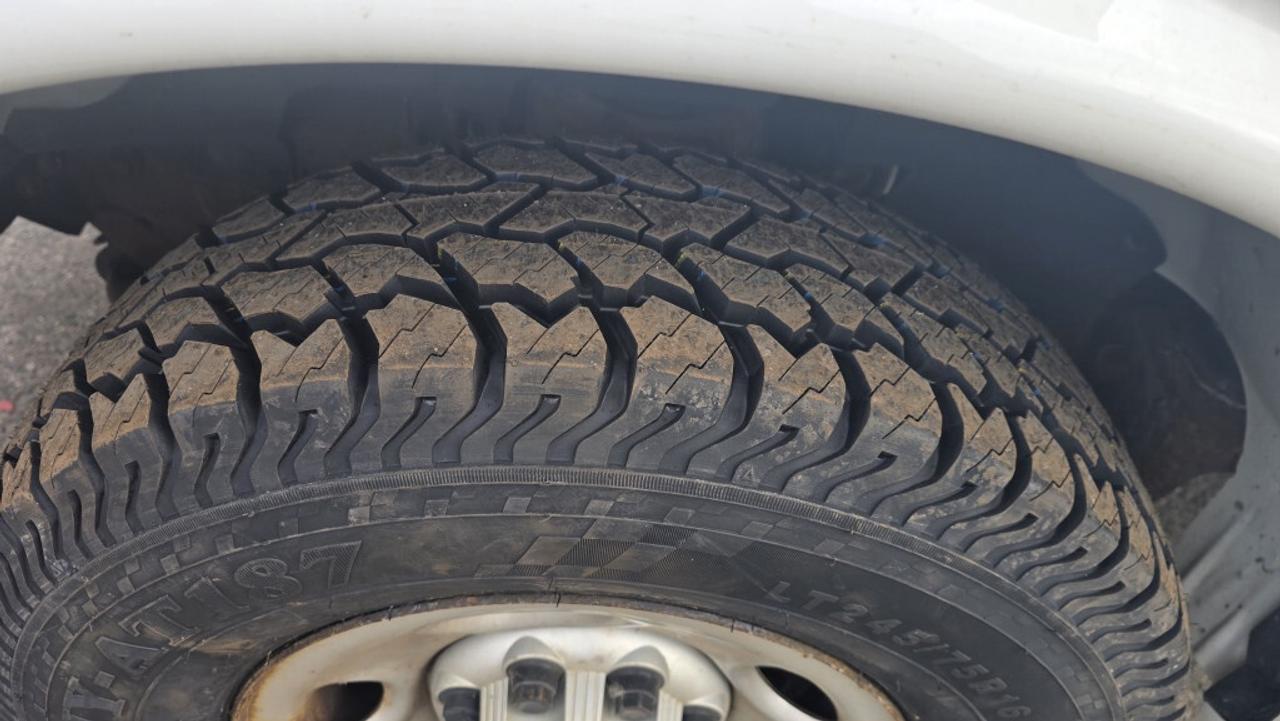 2020 Chevrolet Express G3500 - 6.0L V8 Gasoline - Shelves/Rack/Divider Photo