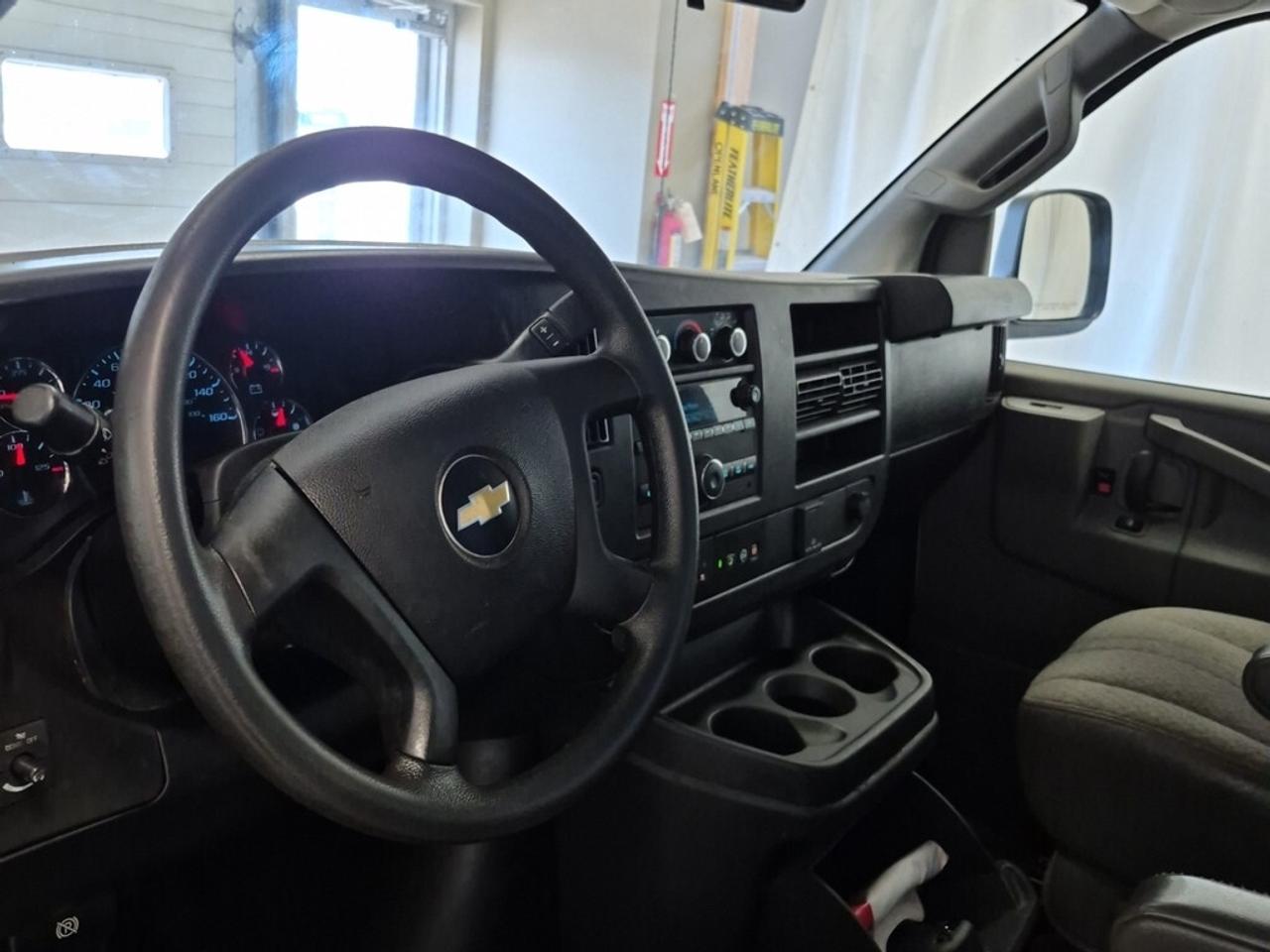 2020 Chevrolet Express G3500 - 6.0L V8 Gasoline - Shelves/Rack/Divider Photo