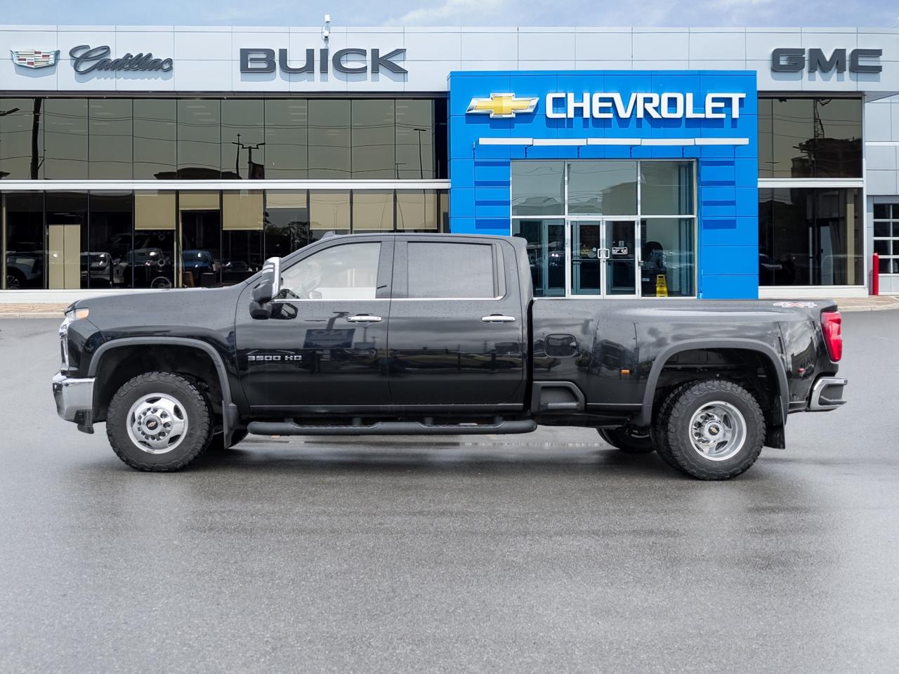 2023 Chevrolet Silverado 3500HD 4WD Crew LTZ Dually, Sunroof, Convenience, 5TH Whe Photo2