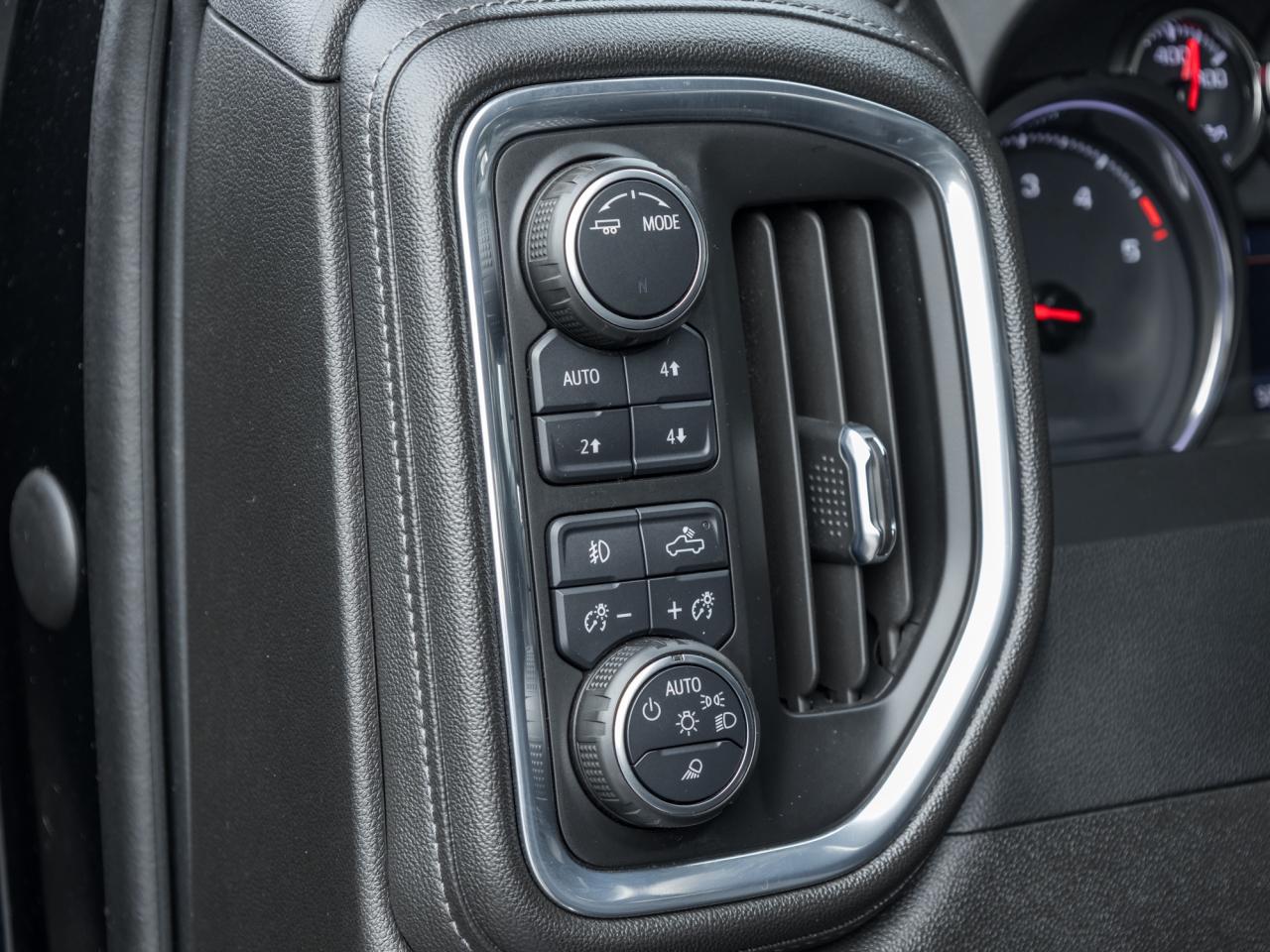 2023 Chevrolet Silverado 3500HD 4WD Crew LTZ Dually, Sunroof, Convenience, 5TH Whe Photo