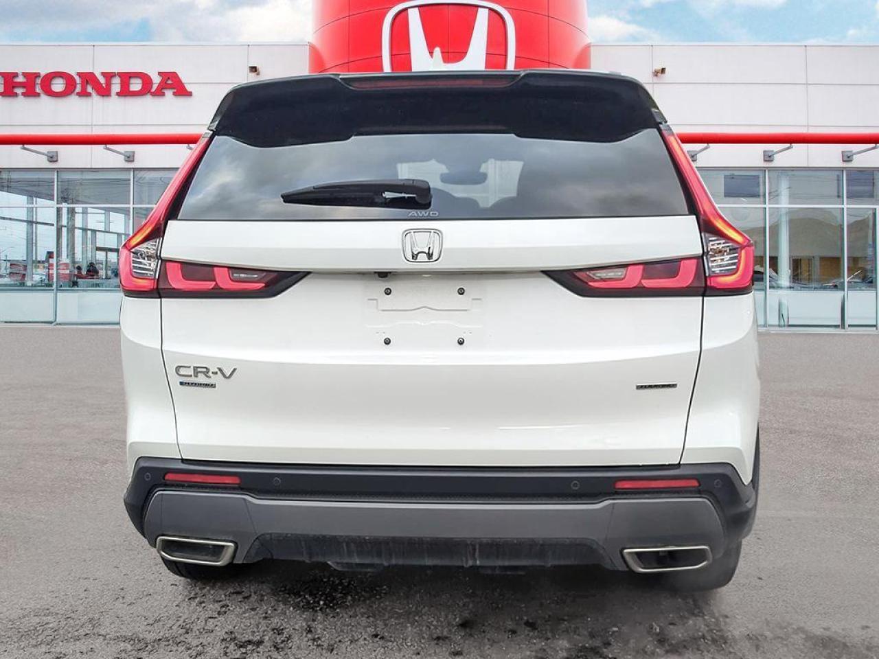 2025 Honda CR-V Hybrid Touring Photo4