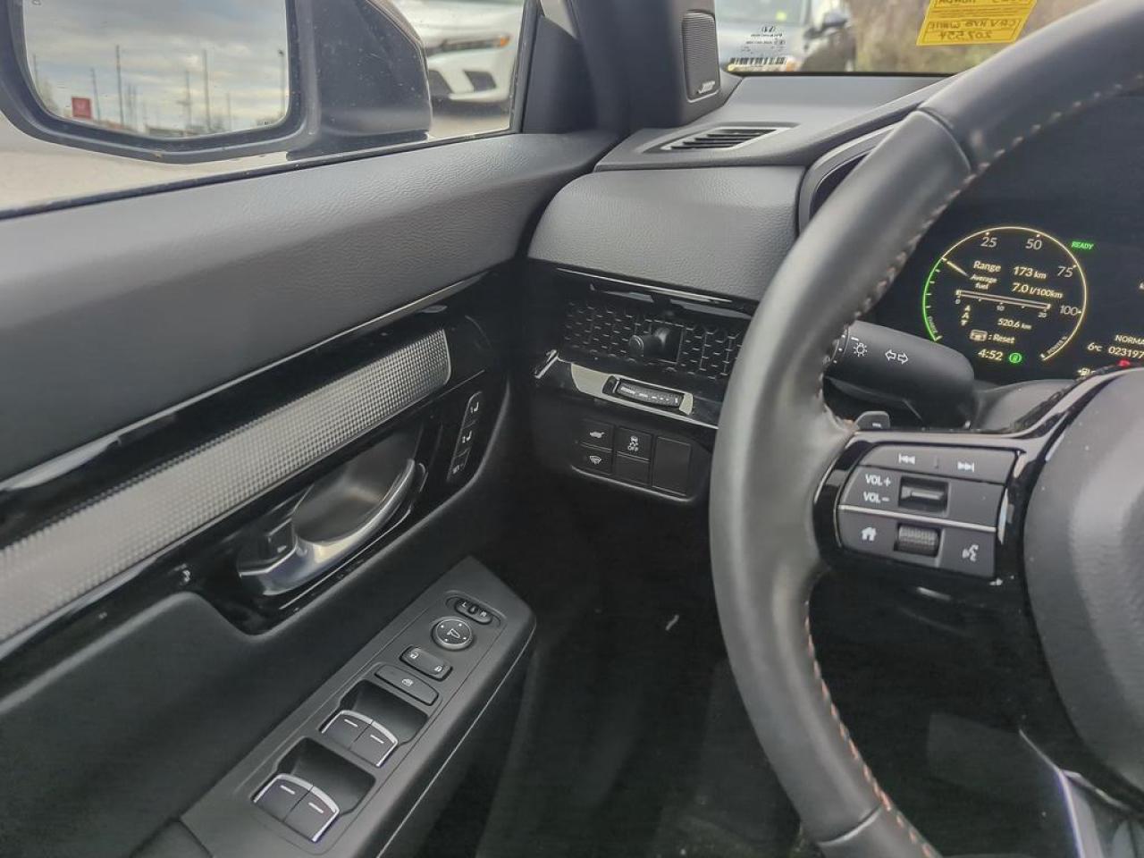 2025 Honda CR-V Hybrid Touring Photo