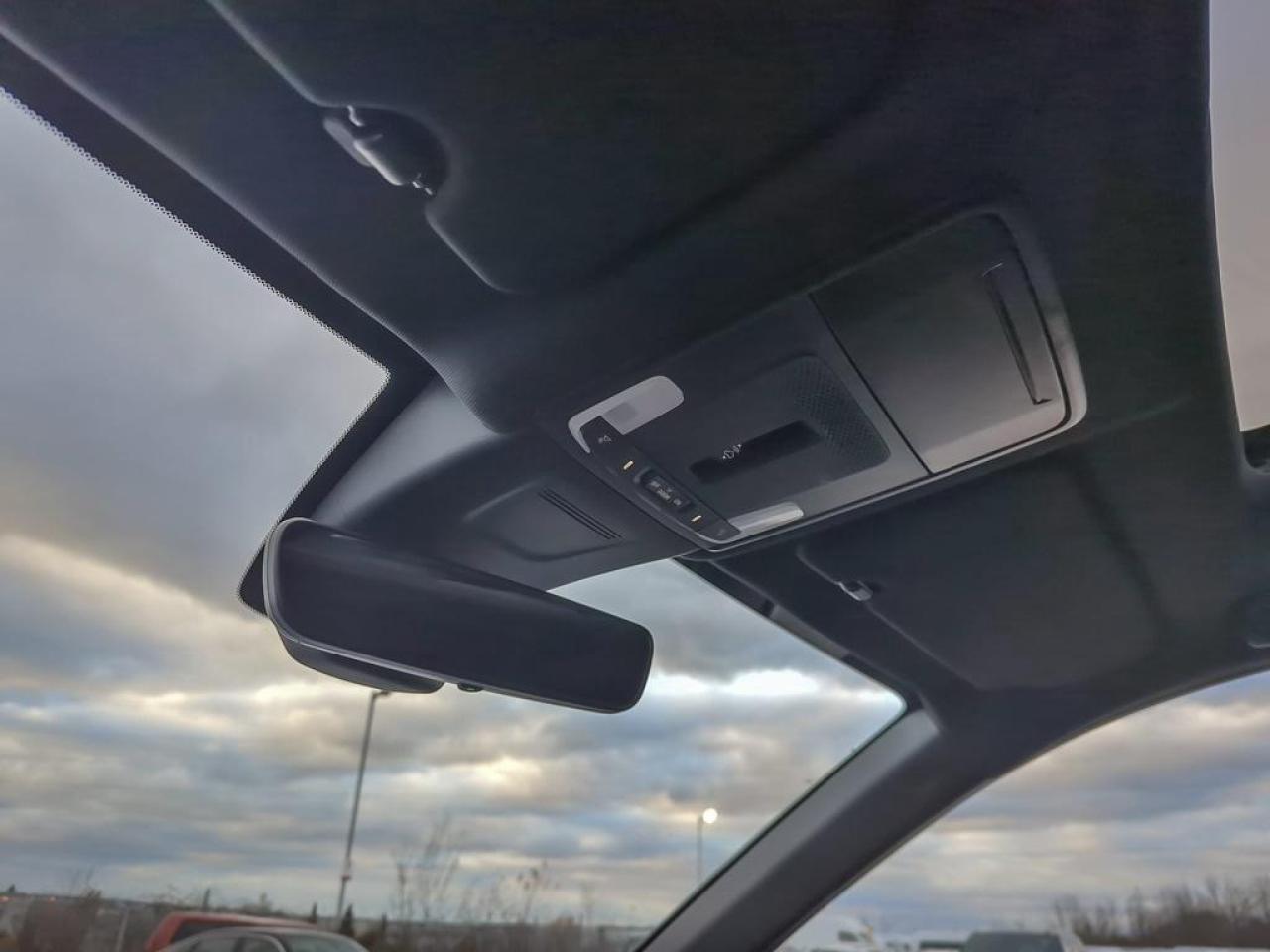 2025 Honda CR-V Hybrid Touring Photo