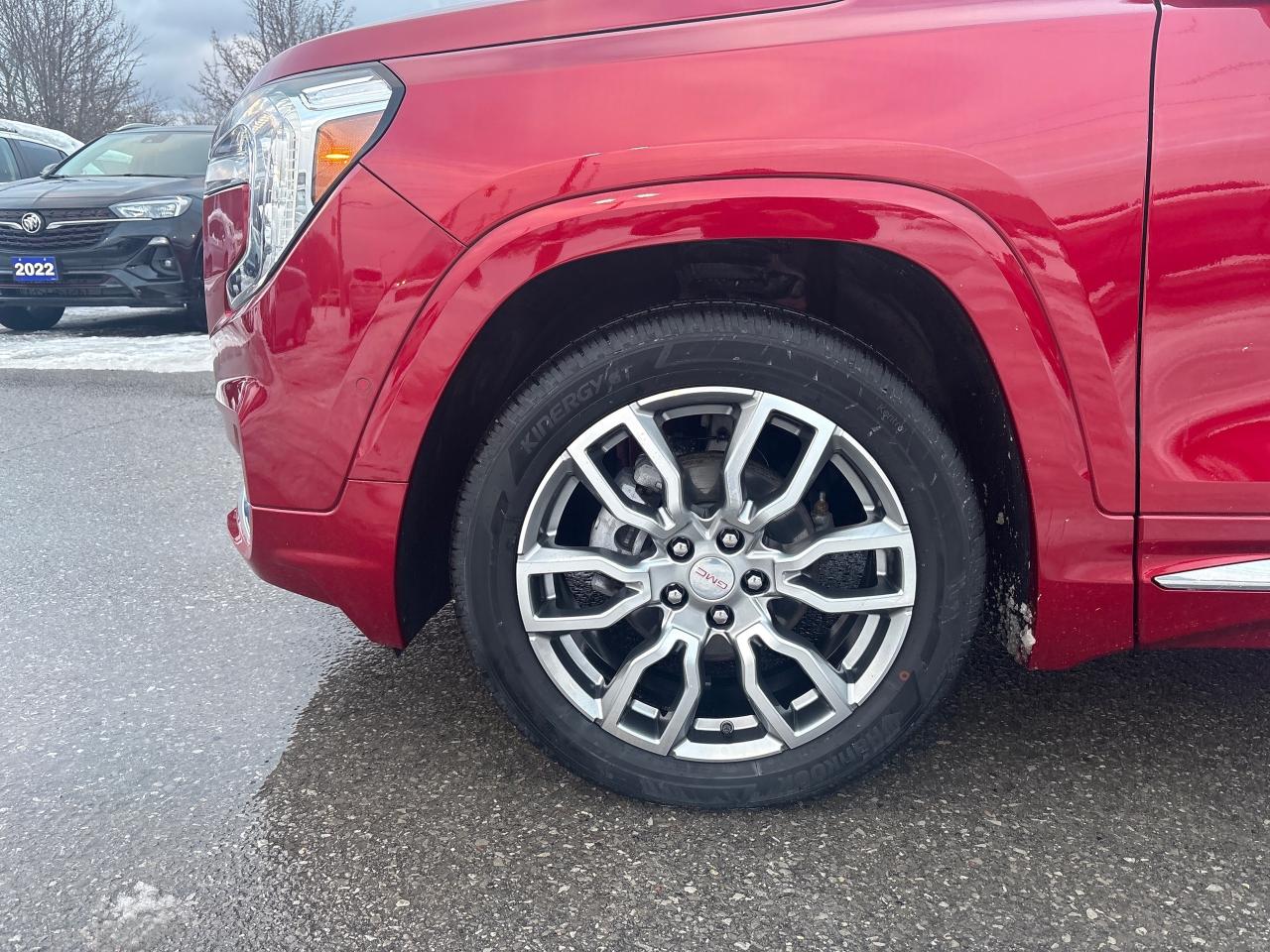 2023 GMC Terrain Denali AWD + Sunroof + Navi + 1 Owner + Low Kms Photo