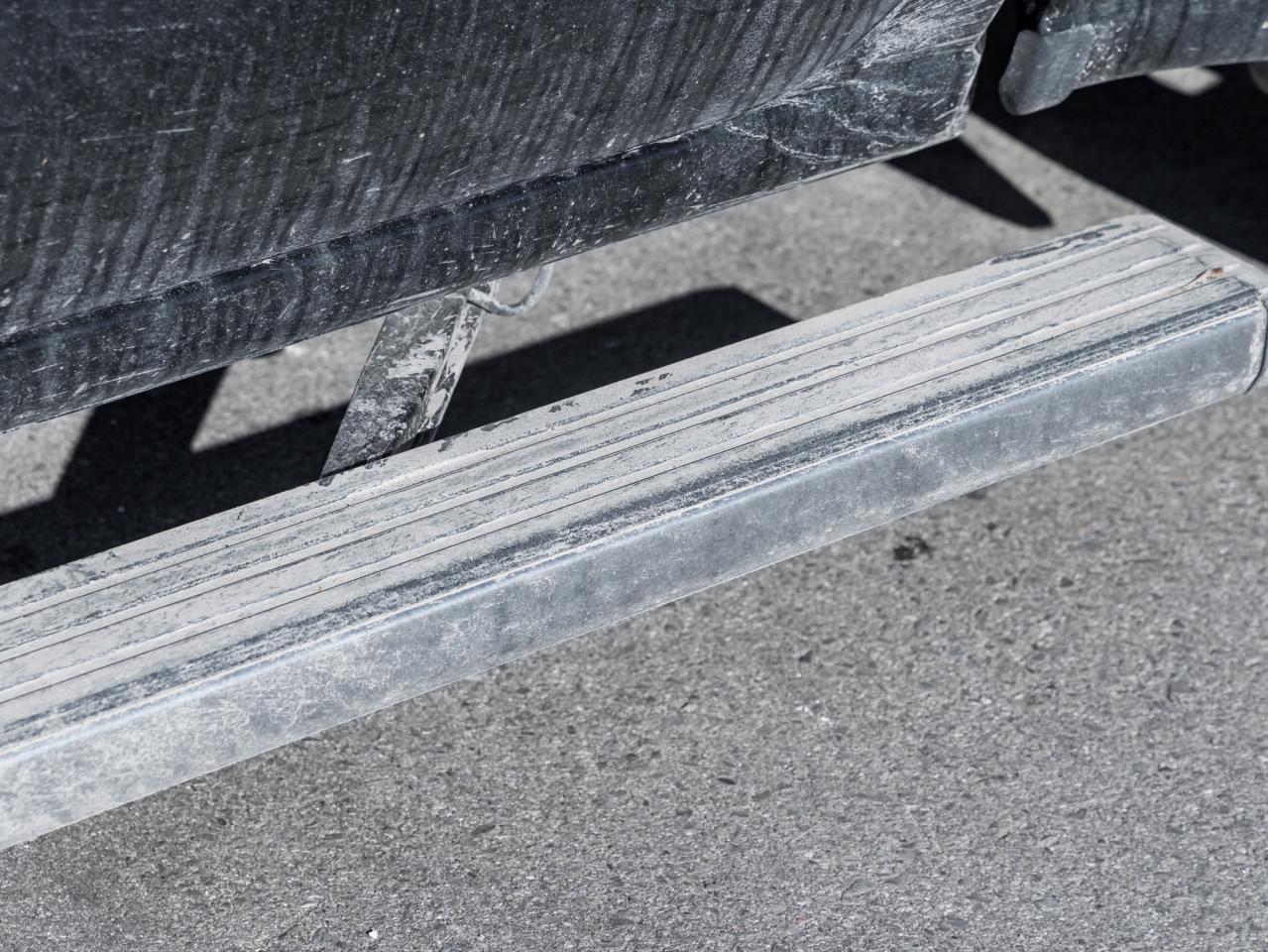 2025 GMC Sierra 1500 4WD Crew Cab 147  Denali Photo4