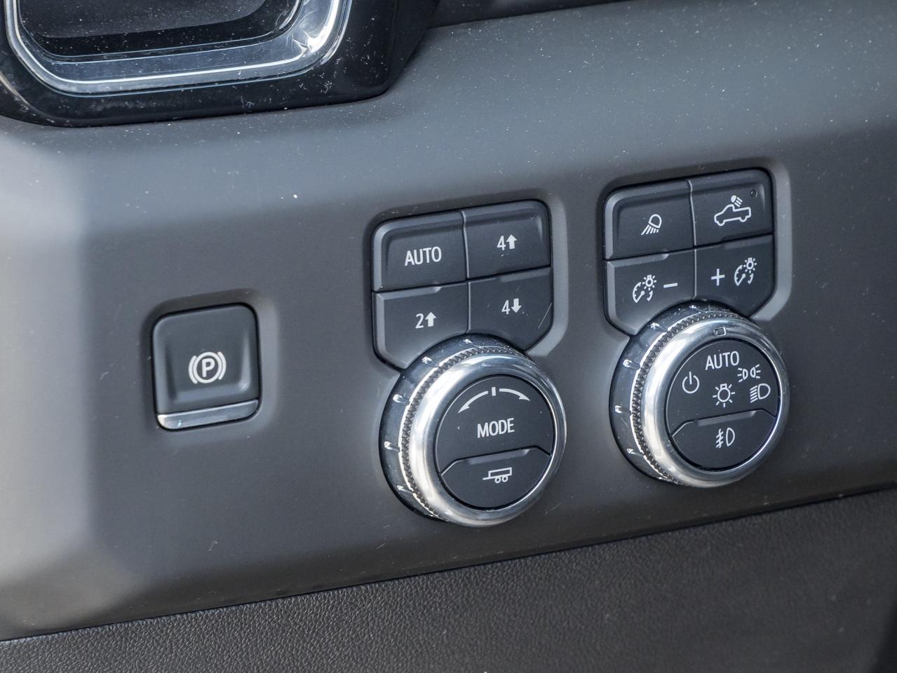 2025 GMC Sierra 1500 4WD Crew Cab 147  Denali Photo