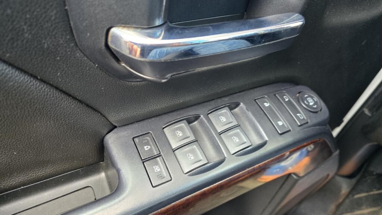 2018 GMC Sierra 1500 4x4 SLE - Elevation - V8 Gas - New Tires & Brake - Photo