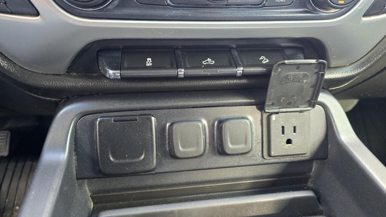 2018 GMC Sierra 1500 4x4 SLE - Elevation - V8 Gas - New Tires & Brake - Photo