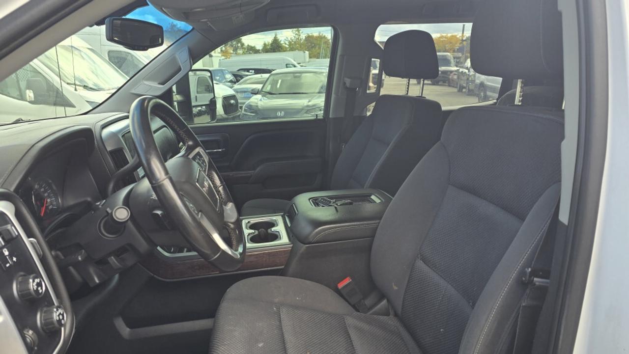 2018 GMC Sierra 1500 4x4 SLE - Elevation - V8 Gas - New Tires & Brake - Photo