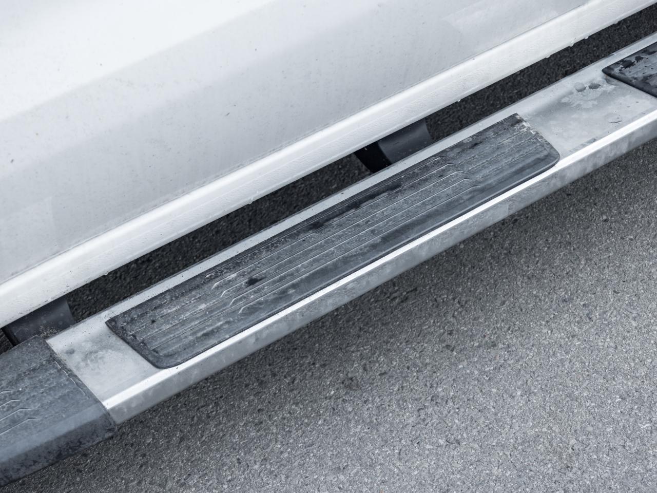 2024 Chevrolet Silverado 1500 4WD Double Cab 147  LT Photo