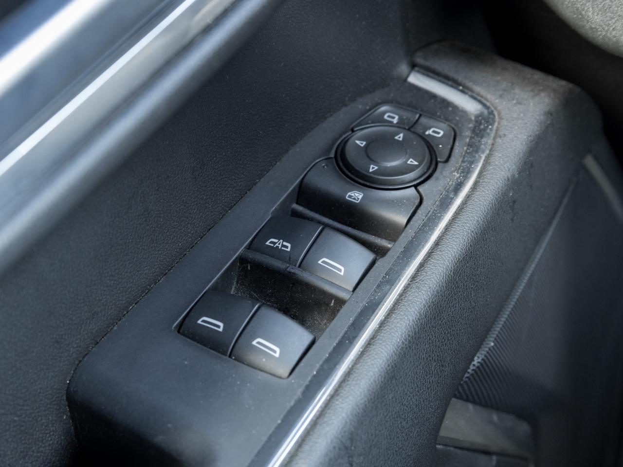 2024 Chevrolet Silverado 1500 4WD Double Cab 147  LT Photo