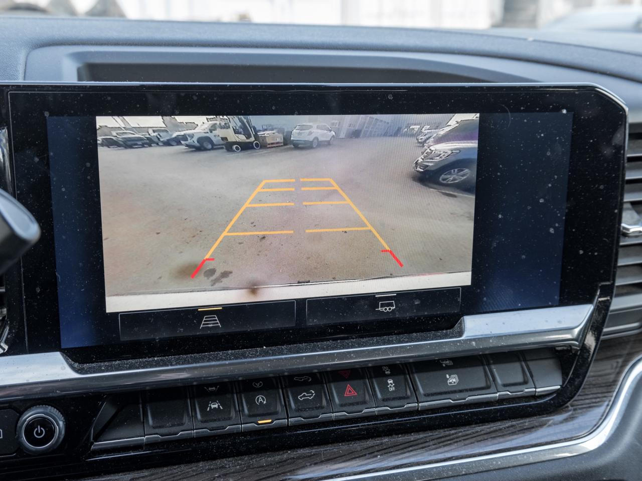 2024 Chevrolet Silverado 1500 4WD Double Cab 147  LT Photo