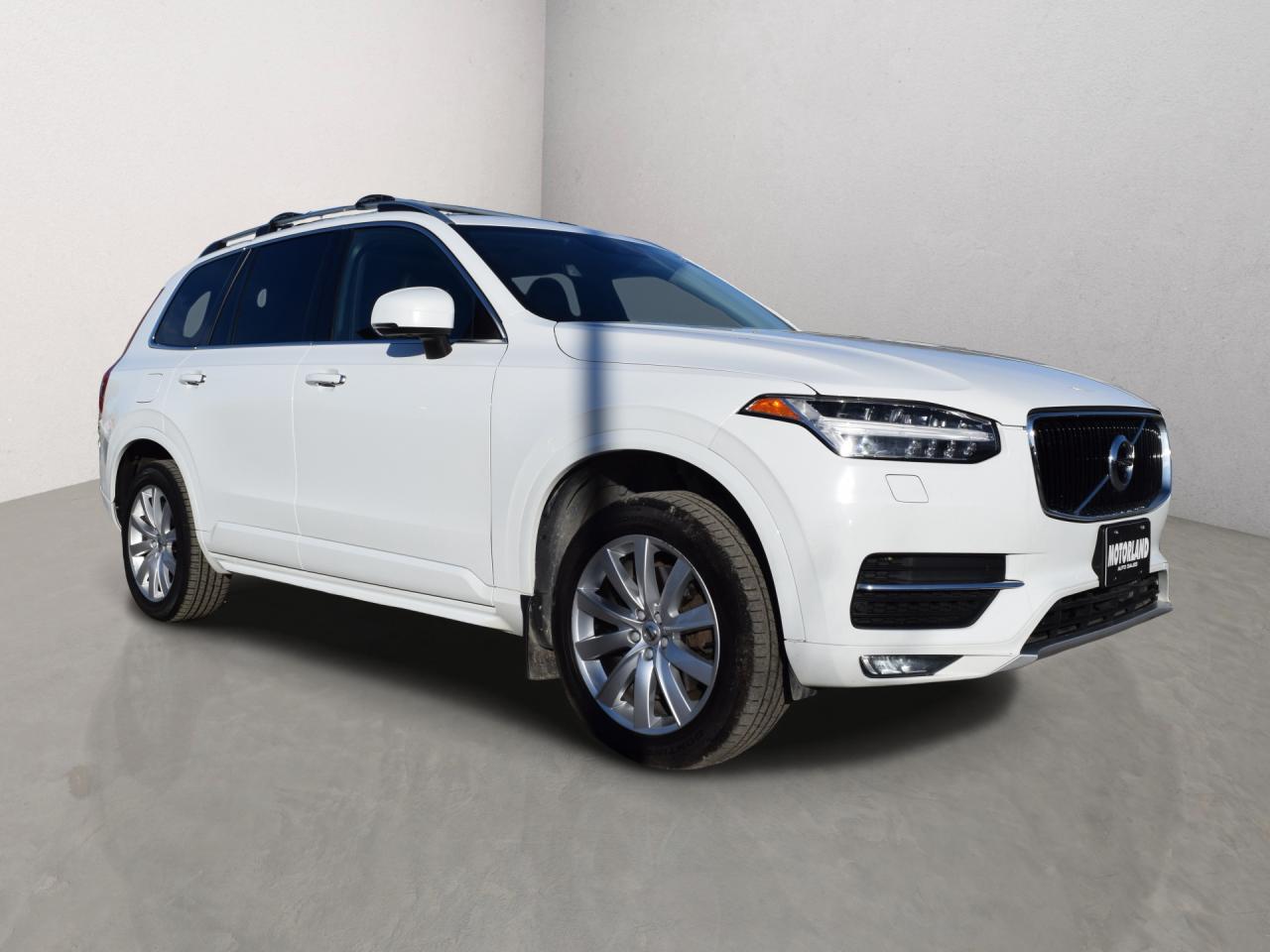 2018 Volvo XC90 T5 Momentum AWD Navi Panoramic Sunroof Photo