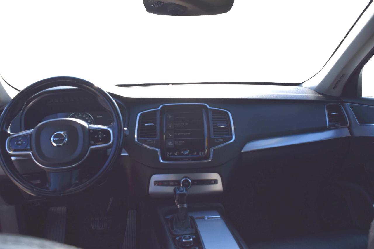 2018 Volvo XC90 T5 Momentum AWD Navi Panoramic Sunroof Photo