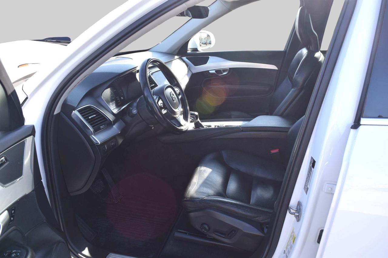 2018 Volvo XC90 T5 Momentum AWD Navi Panoramic Sunroof Photo