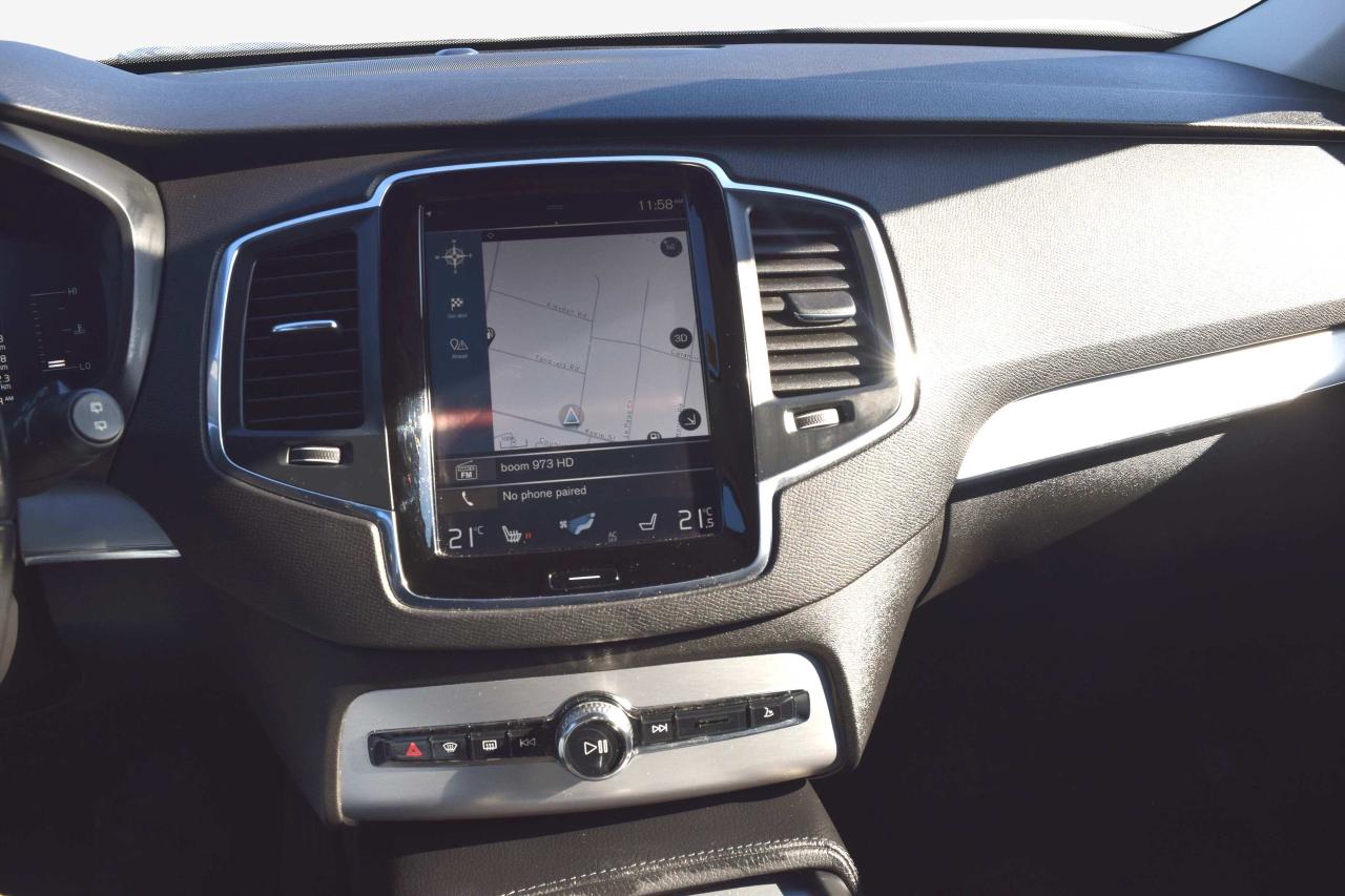 2018 Volvo XC90 T5 Momentum AWD Navi Panoramic Sunroof Photo