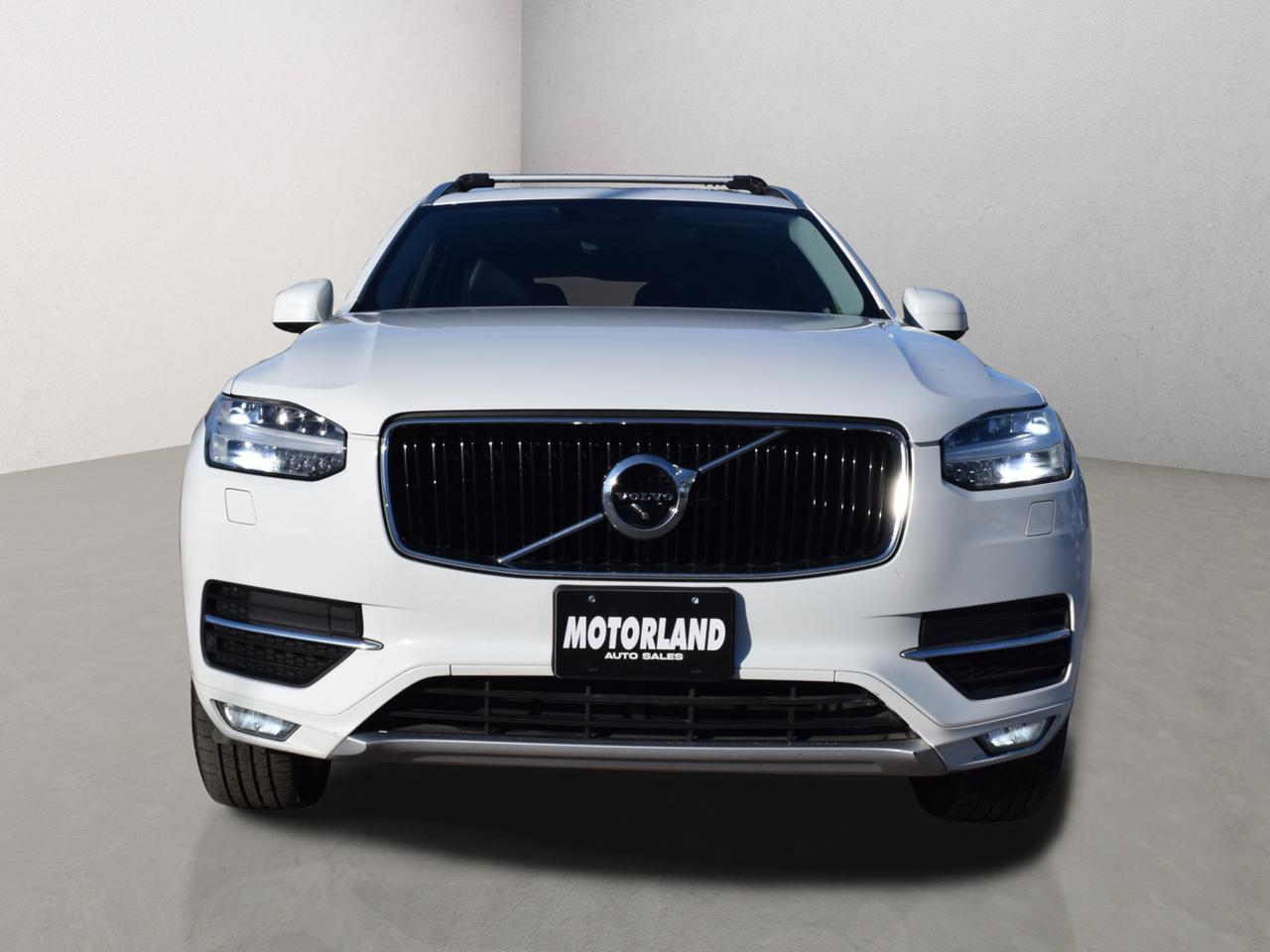 2018 Volvo XC90 T5 Momentum AWD Navi Panoramic Sunroof Photo