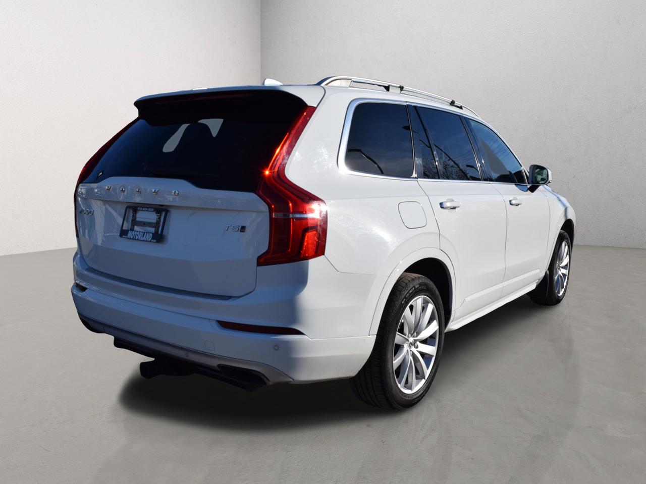 2018 Volvo XC90 T5 Momentum AWD Navi Panoramic Sunroof Photo