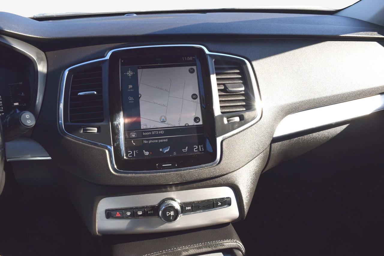 2018 Volvo XC90 T5 Momentum AWD Navi Panoramic Sunroof Photo