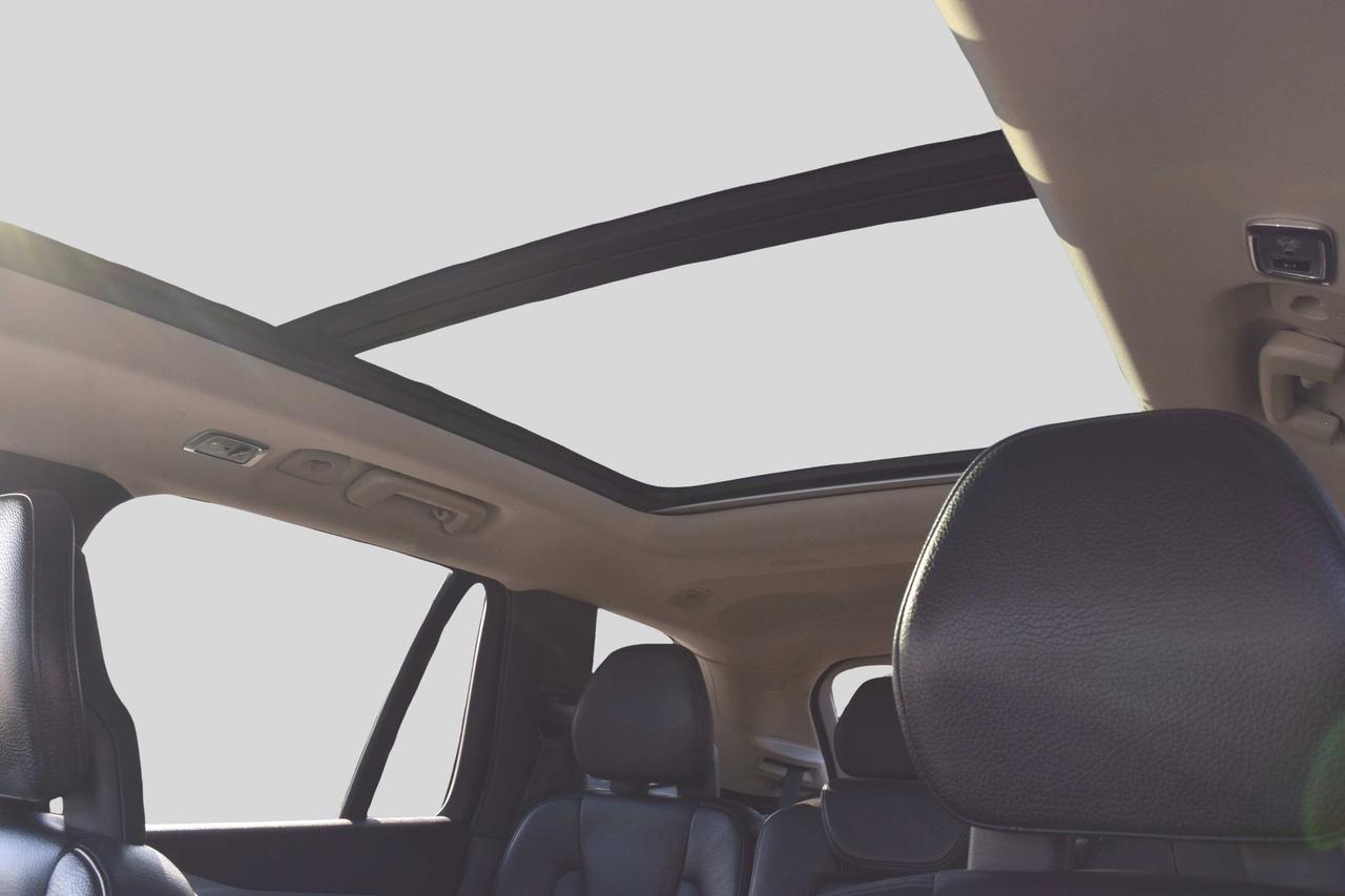 2018 Volvo XC90 T5 Momentum AWD Navi Panoramic Sunroof Photo