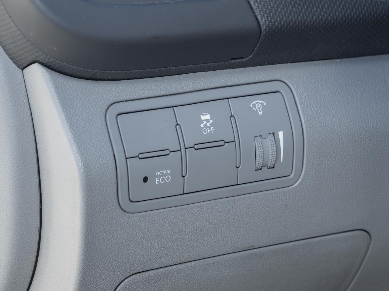 2017 Hyundai Accent AS IS - 4dr Sdn Auto SE Photo