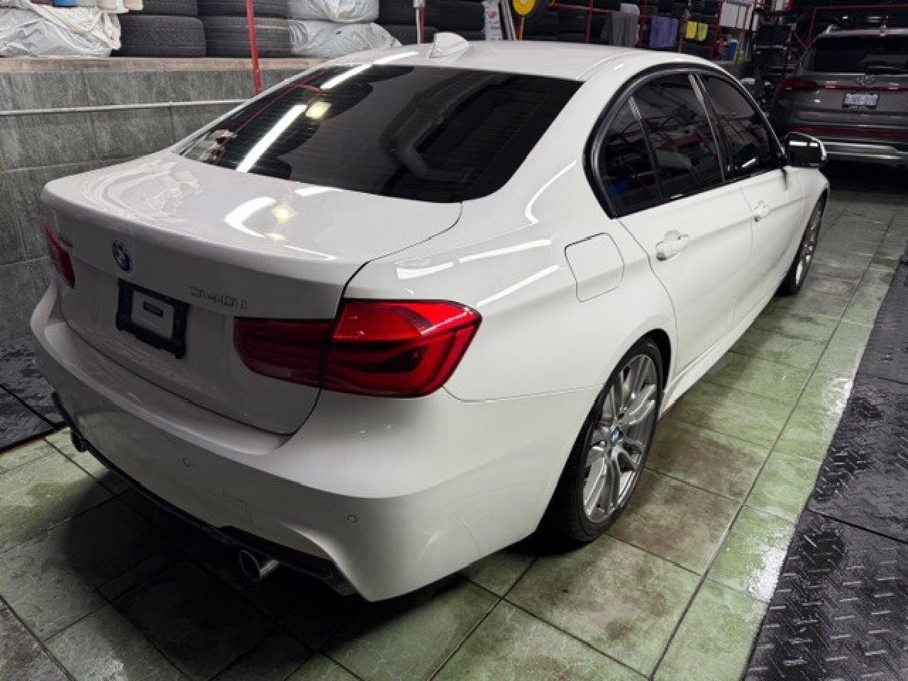 2017 BMW 3 Series 340i xDrive LOW KMS 1 OWNER CERTIFIED Photo