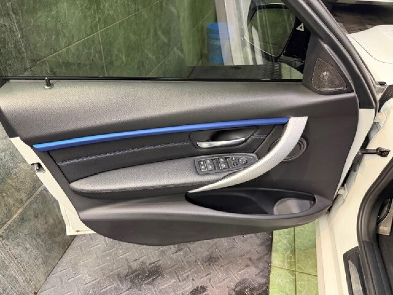 2017 BMW 3 Series 340i xDrive LOW KMS 1 OWNER CERTIFIED Photo