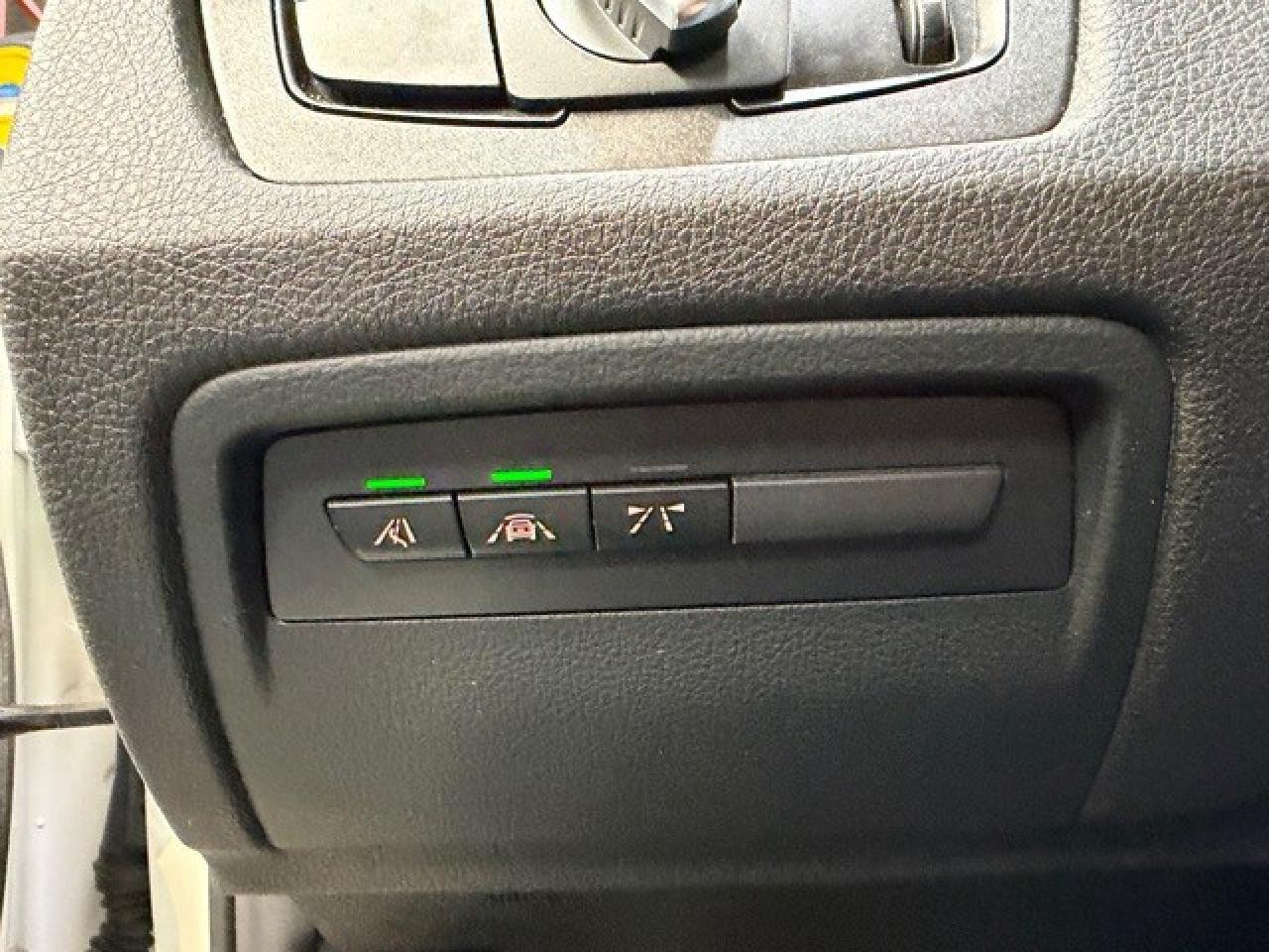 2017 BMW 3 Series 340i xDrive LOW KMS 1 OWNER CERTIFIED Photo