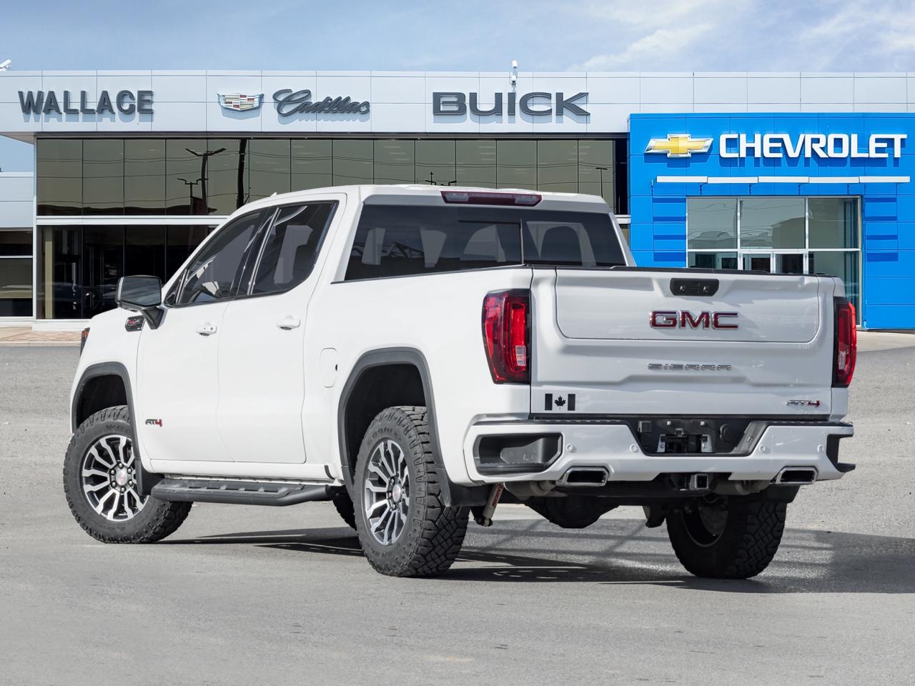 2023 GMC Sierra 1500 4WD Crew Cab 147  AT4 Photo