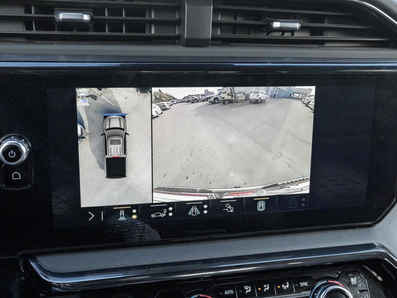 2023 GMC Sierra 1500 4WD Crew Cab 147  AT4 Photo