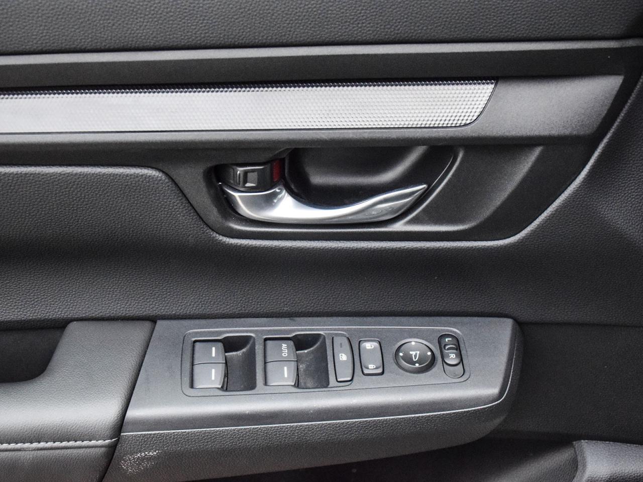 2025 Honda CR-V LX Photo