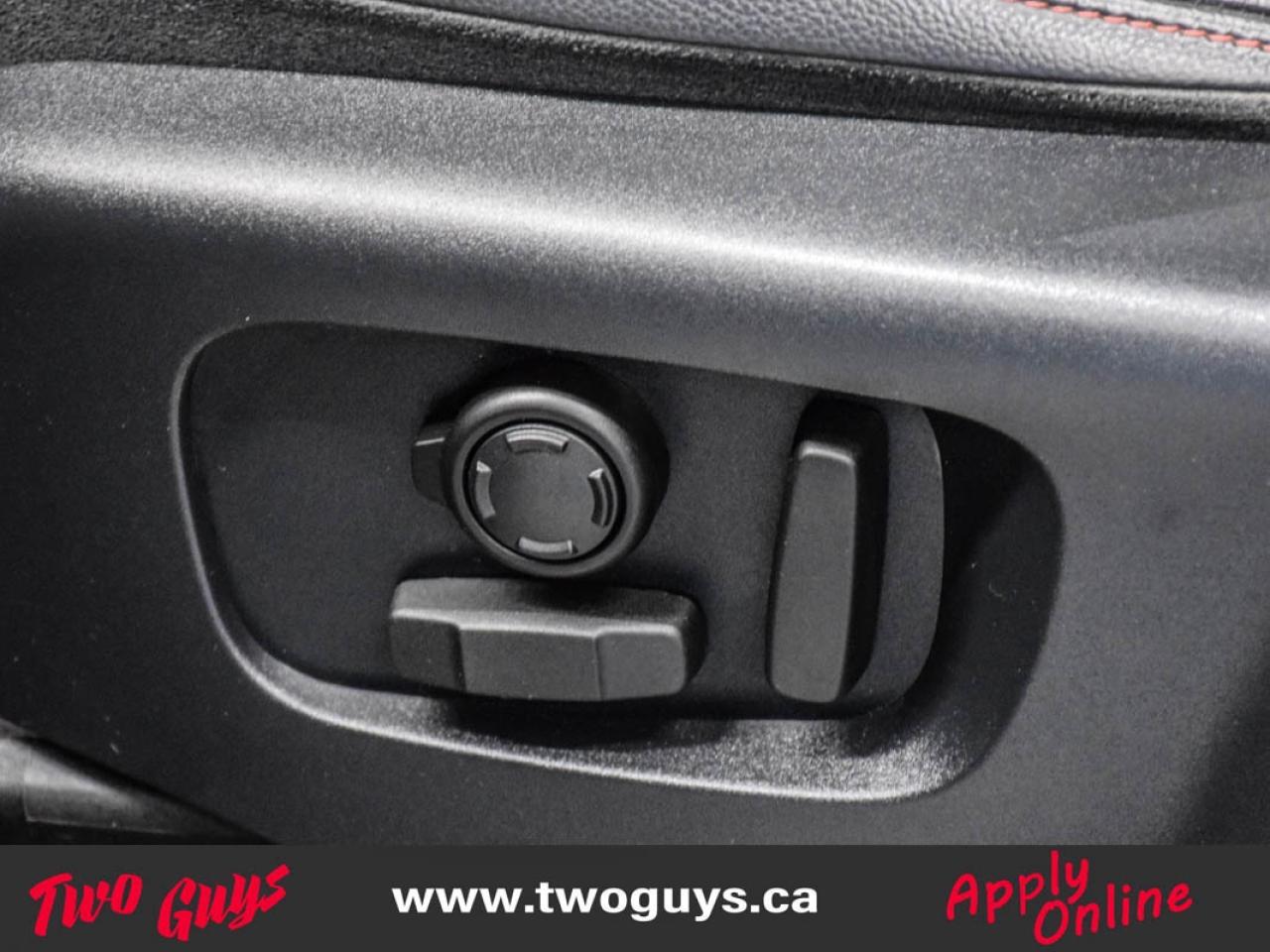 2020 Land Rover Discovery Sport R-Dynamic SE AWD   Panoroof   Leather   Meridian Photo