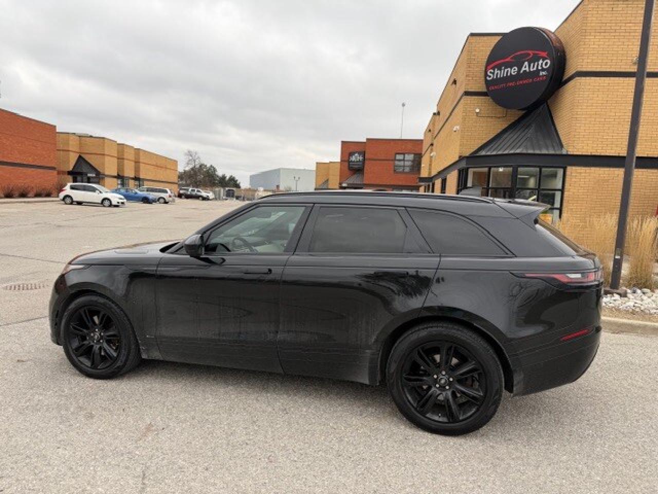 2018 Land Rover Range Rover Velar P380 R-Dynamic SE Panoramic Roof Photo