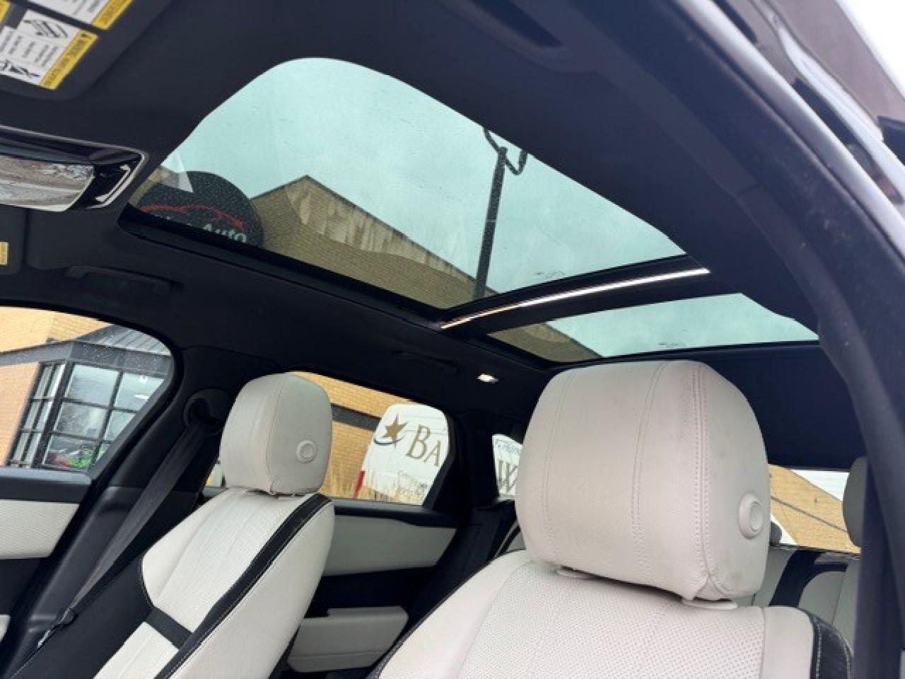 2018 Land Rover Range Rover Velar P380 R-Dynamic SE Panoramic Roof Photo