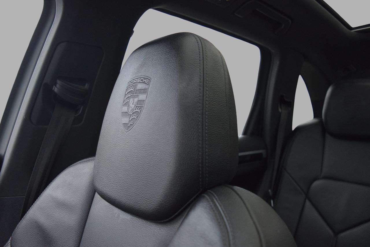 2014 Porsche Cayenne Premium AWD Navi Panoramic Sunroof Photo