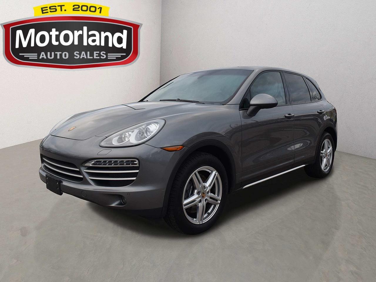 2014 Porsche Cayenne Premium AWD Navi Panoramic Sunroof Photo