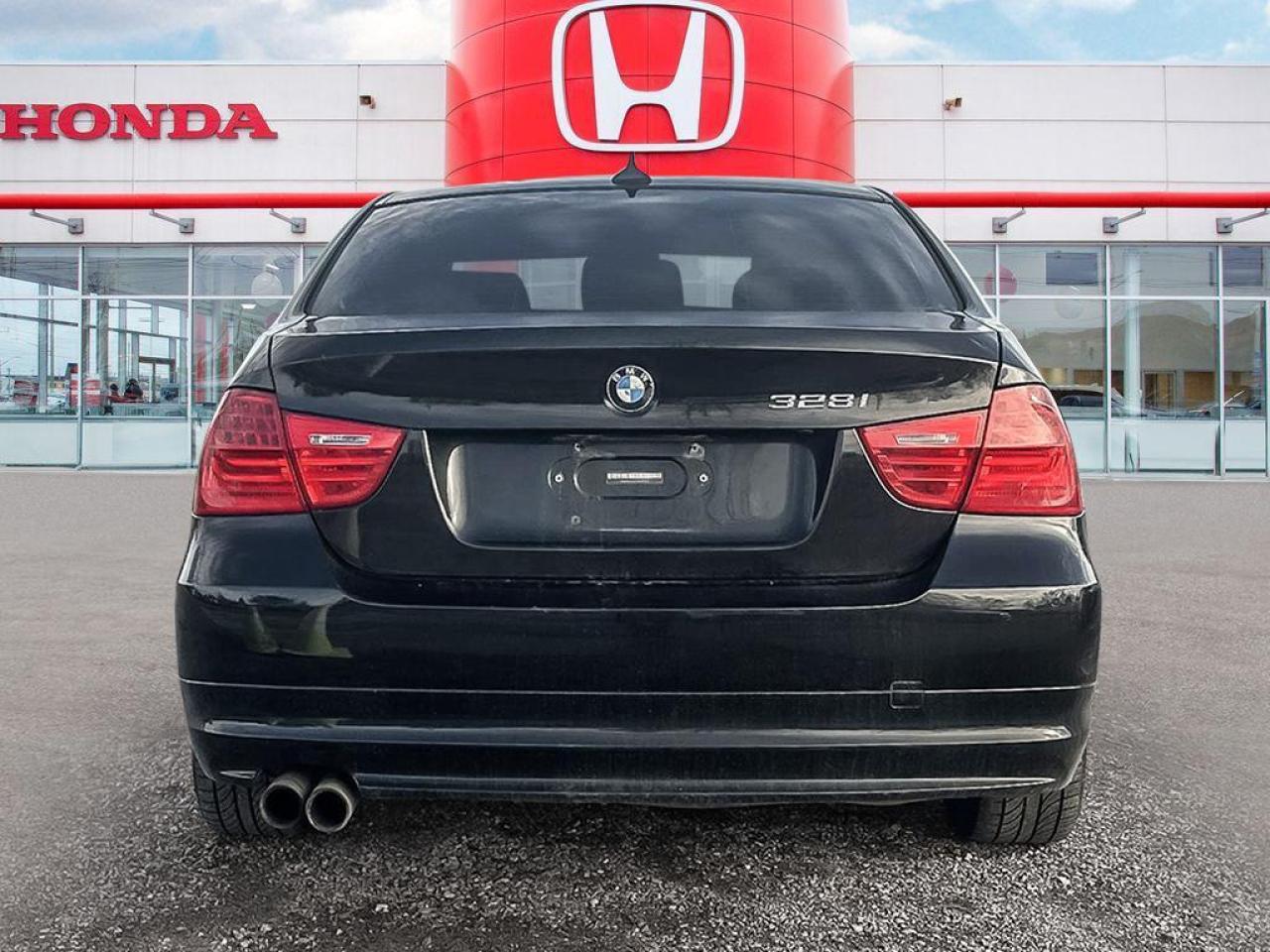 2009 BMW 3 Series 328i xDrive Photo