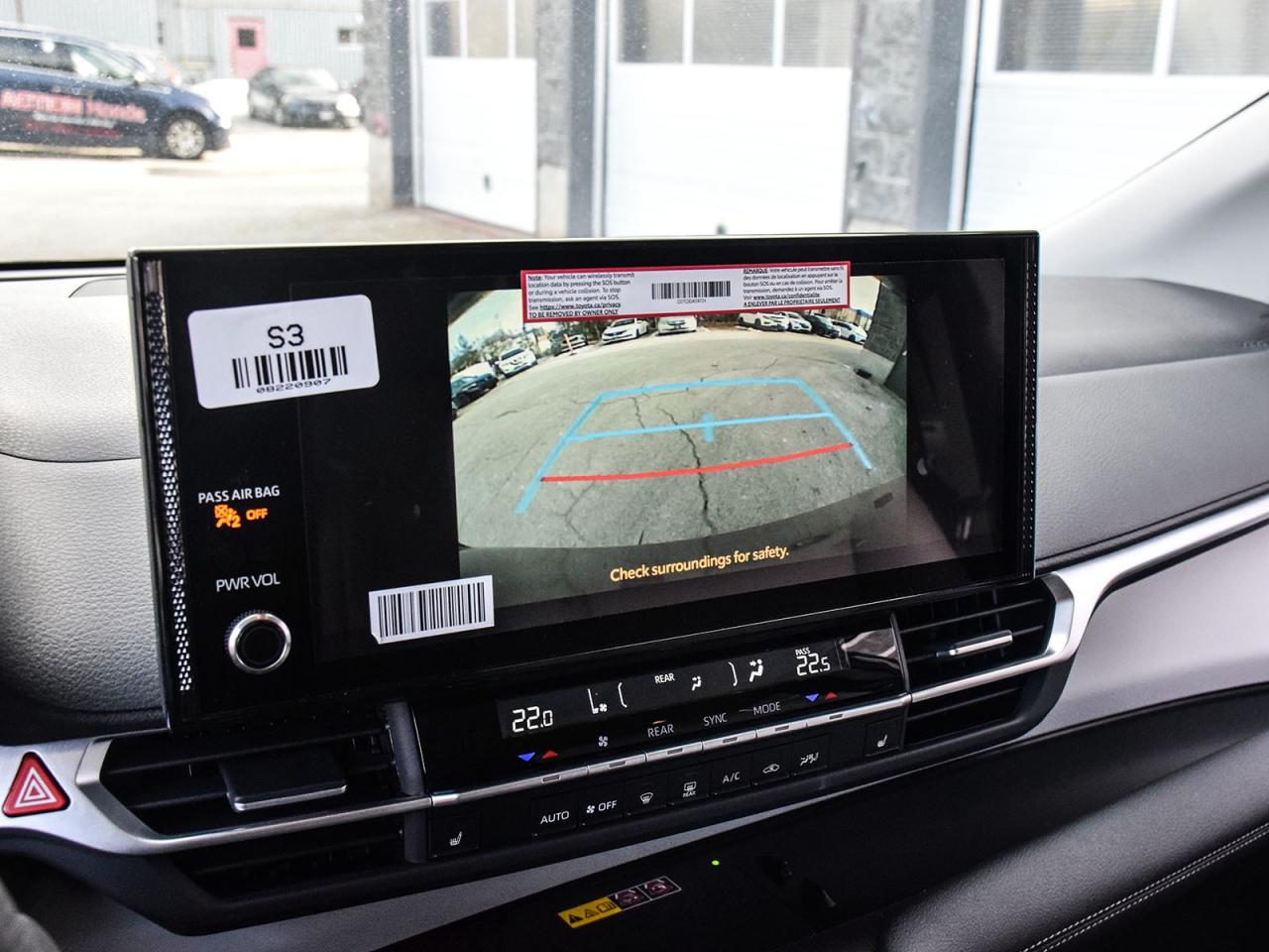 2025 Toyota Sienna XLE Photo