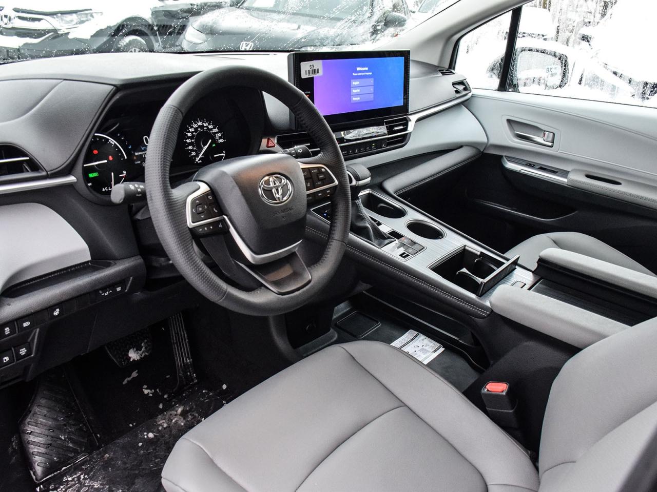 2025 Toyota Sienna XLE Photo