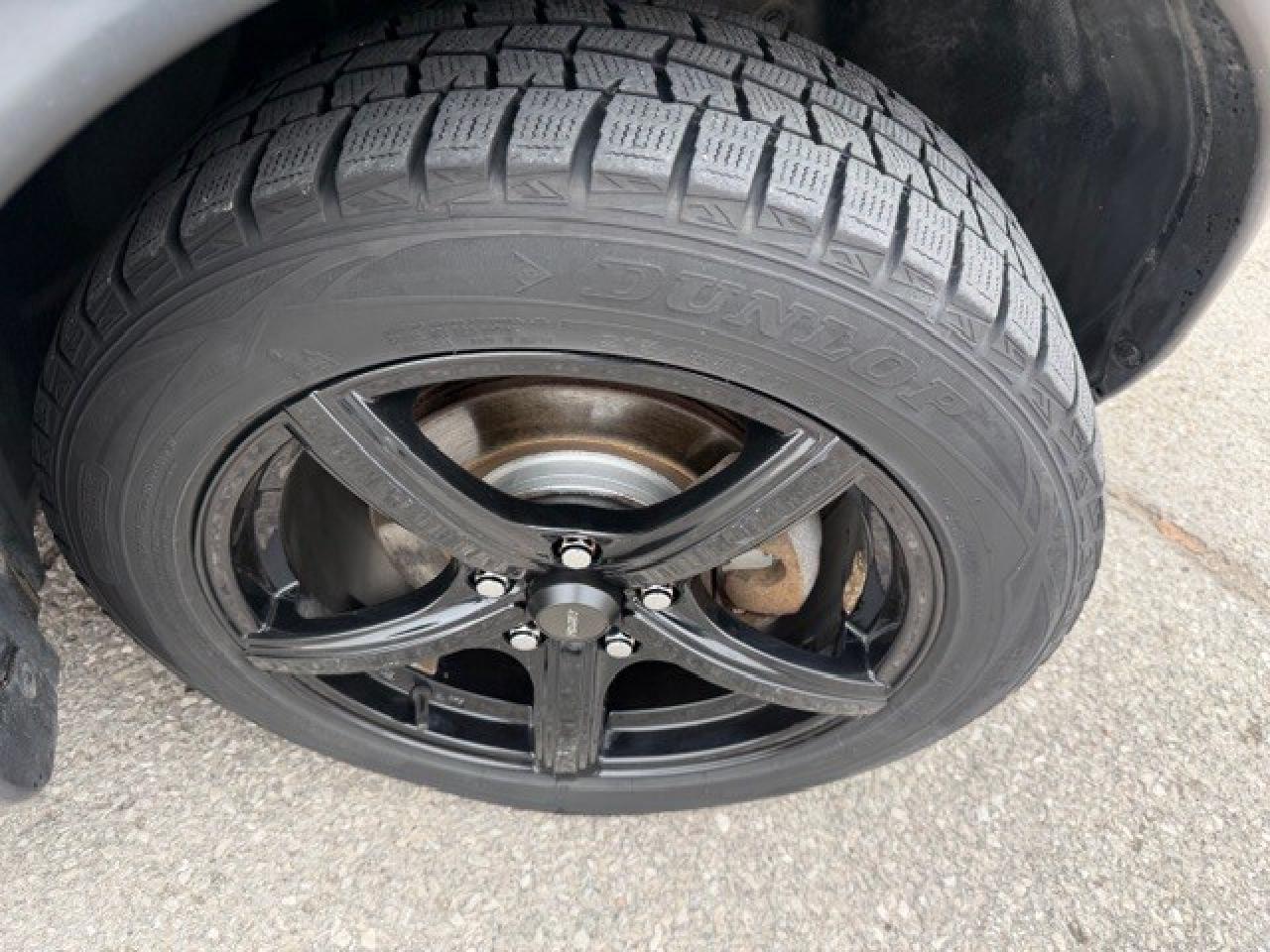 2017 Nissan Juke SV AWD 2 SETS OF WHEELS REMOTE STARTER Photo