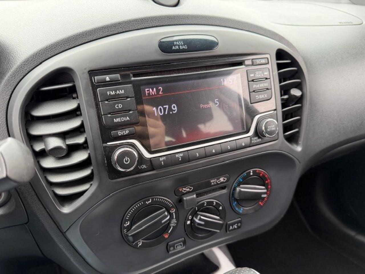 2017 Nissan Juke SV AWD 2 SETS OF WHEELS REMOTE STARTER Photo