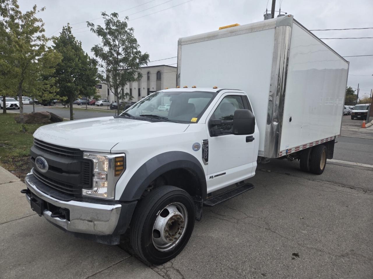2018 Ford F-550 16Ft Box - 6.7L V8 Diesel - Tow Package Photo