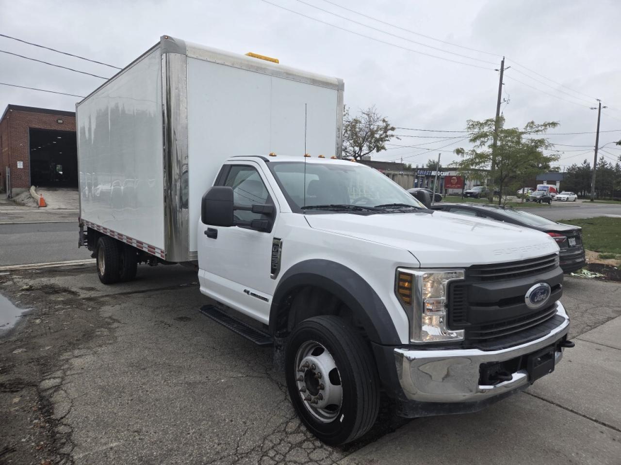 2018 Ford F-550 16Ft Box - 6.7L V8 Diesel - Tow Package Photo