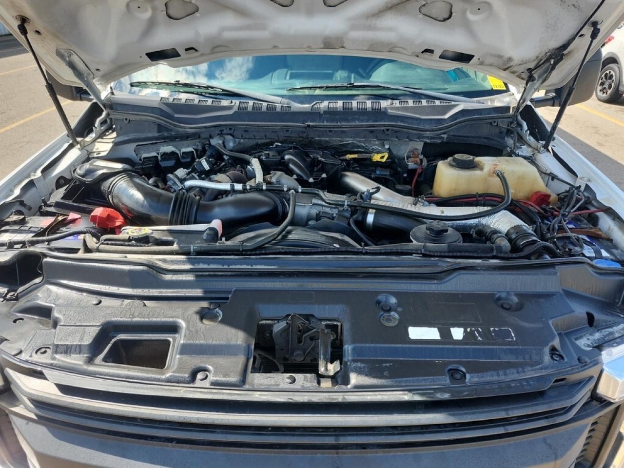 2018 Ford F-550 16Ft Box - 6.7L V8 Diesel - Tow Package Photo