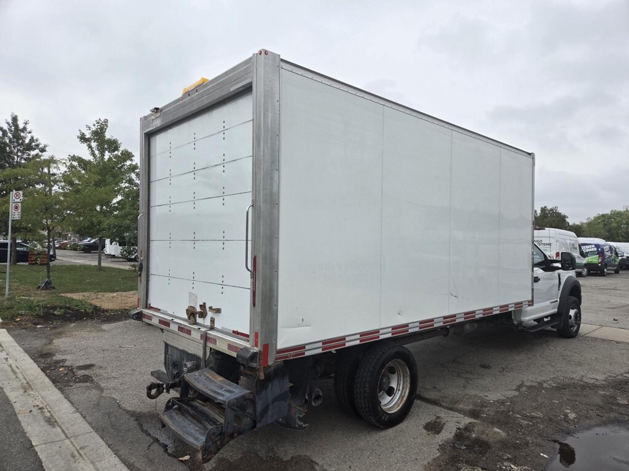 2018 Ford F-550 16Ft Box - 6.7L V8 Diesel - Tow Package Photo