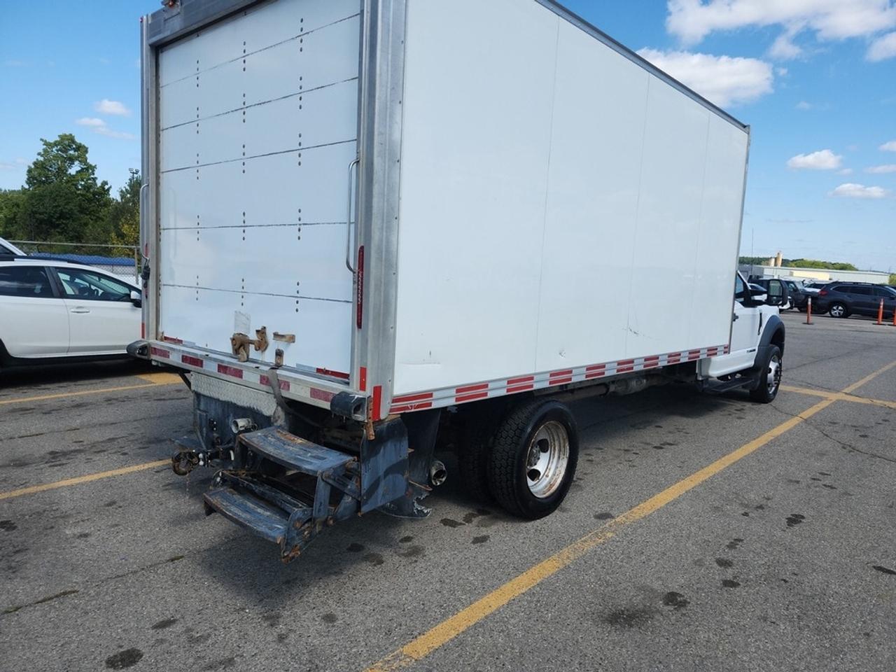 2018 Ford F-550 16Ft Box - 6.7L V8 Diesel - Tow Package Photo