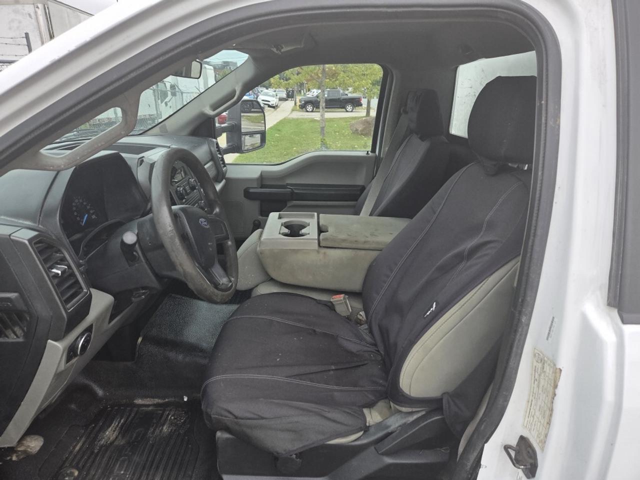 2018 Ford F-550 16Ft Box - 6.7L V8 Diesel - Tow Package Photo