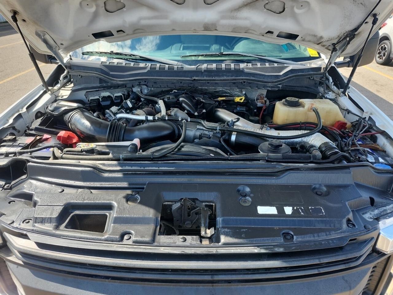 2018 Ford F-550 16Ft Box - 6.7L V8 Diesel - Tow Package Photo