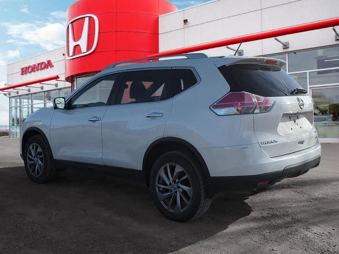 2015 Nissan Rogue SL Photo3