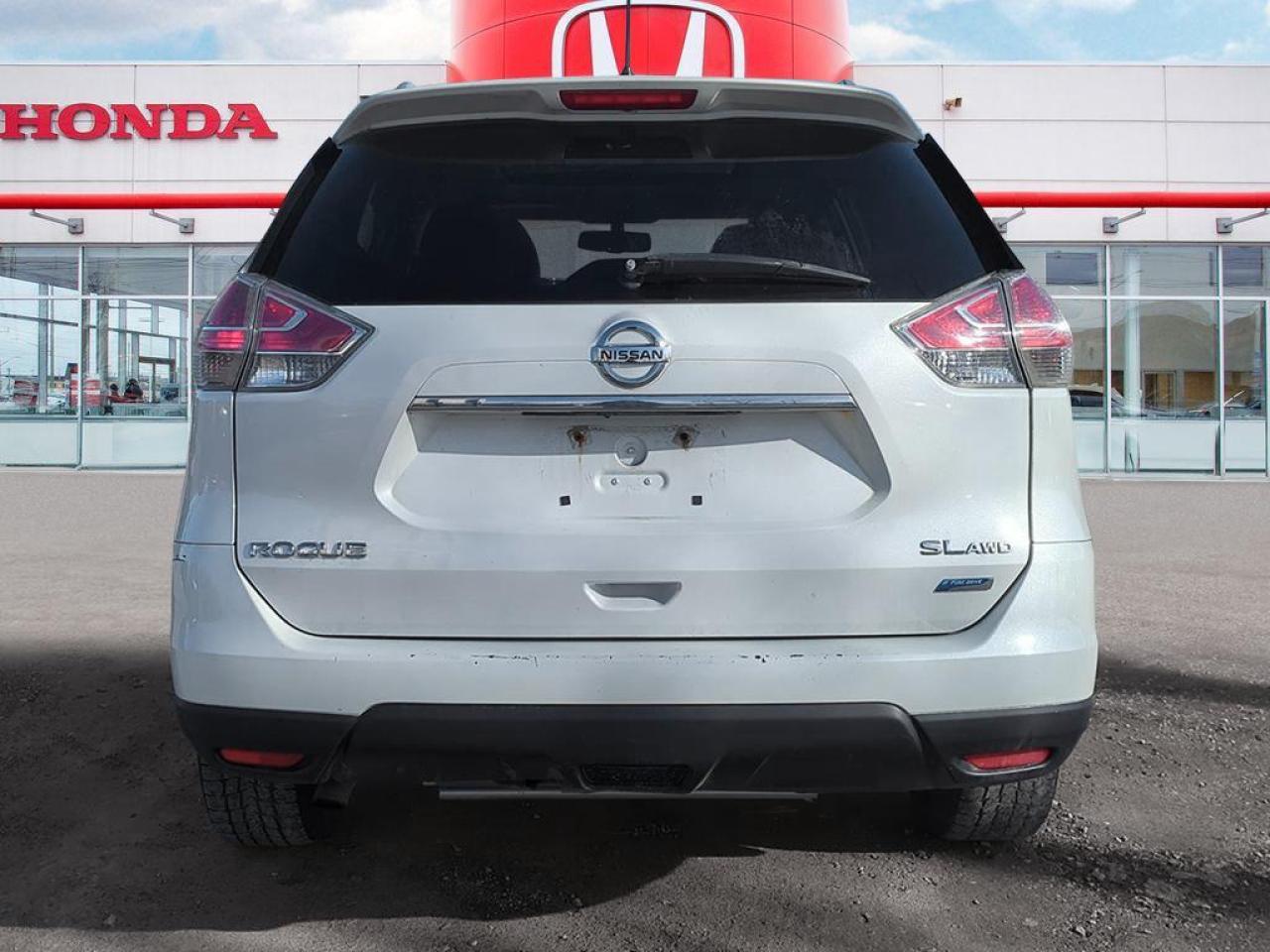 2015 Nissan Rogue SL Photo